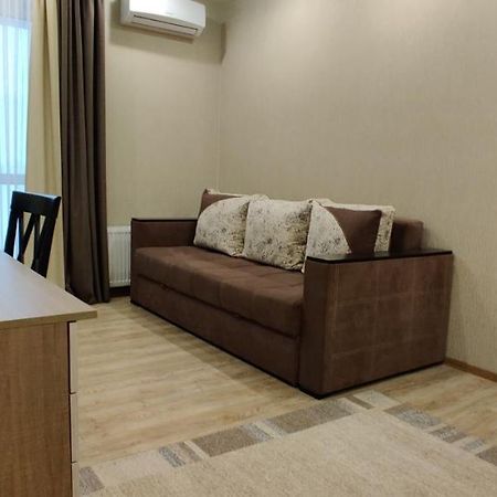 Сучасна Квартира Lutsk Bagian luar foto
